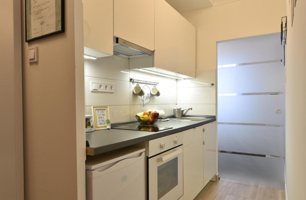 Királykút 1 apartman - ingyen parkolás, bicajok, ac Székesfehérvár Exterior foto